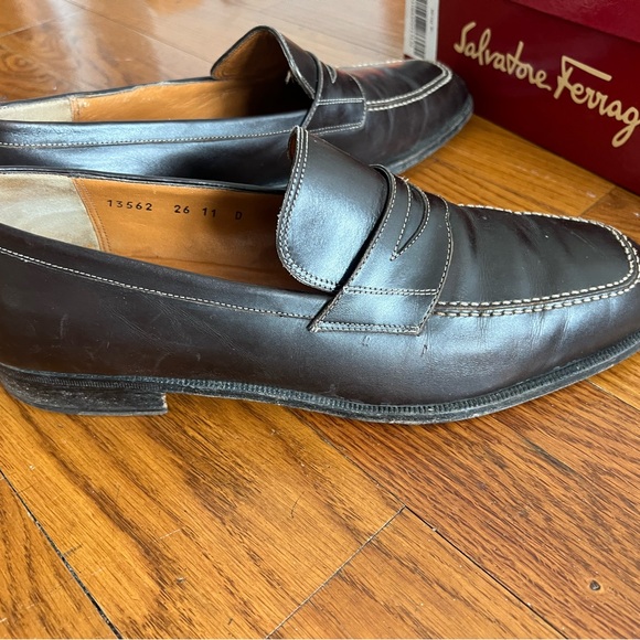 Men’s Ferragamo loafers - Picture 3 of 4